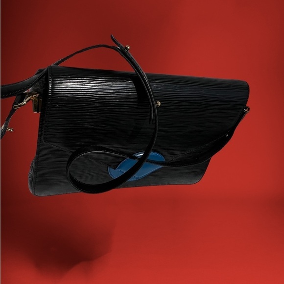 LV Black and Blue Epi Osh - Picture 11 of 15